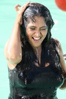 Bhuvaneswari Spicy Stills